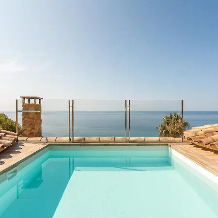Villa Con Infinity Pool *