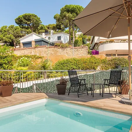 Con Infinity Pool Villa Lloret de Mar