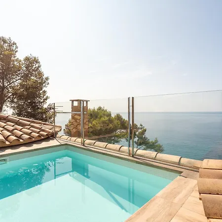 Con Infinity Pool Villa